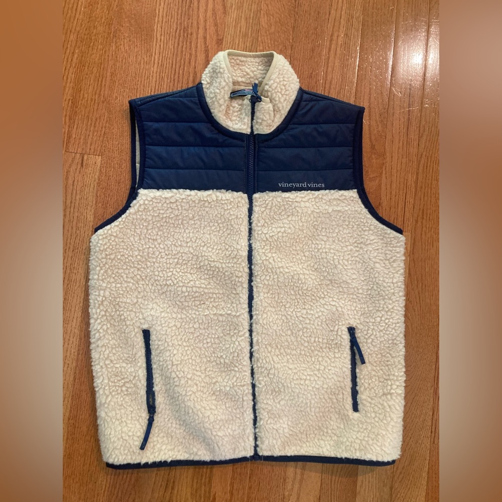 Vineyard Vines Sherpa Vest youth sz L (16)